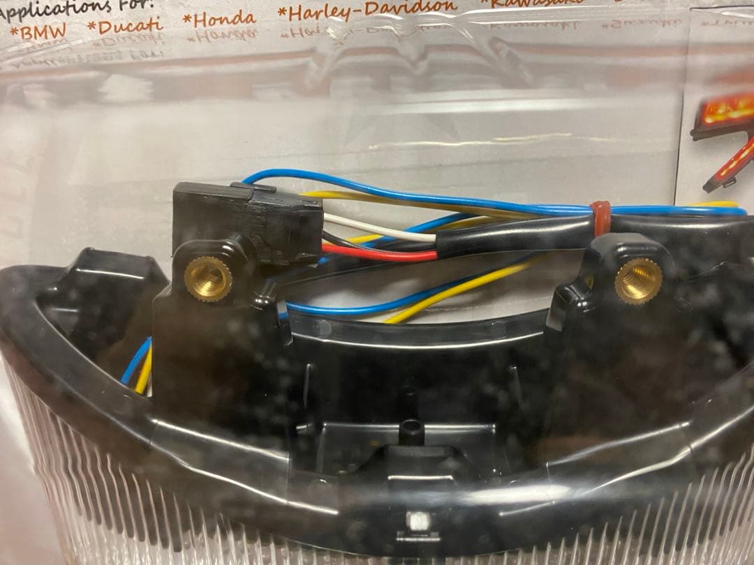 トライアンフ デイトナ675 moto MPH LEDテール　ウインカー内蔵