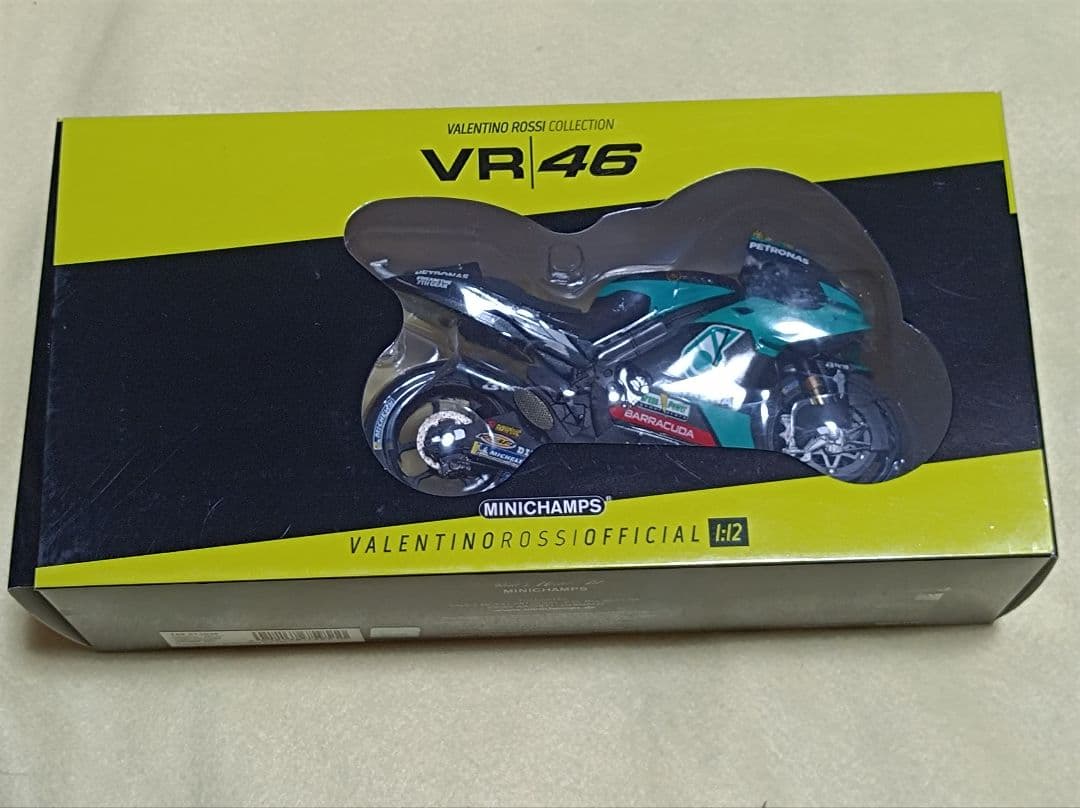 YZR-M1 VR46 Petronas YAMAHA　2021