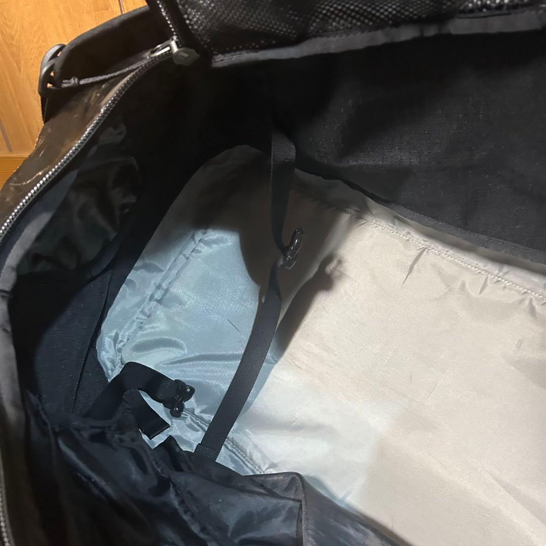 patagonia ボストンバッグ ブラックホール