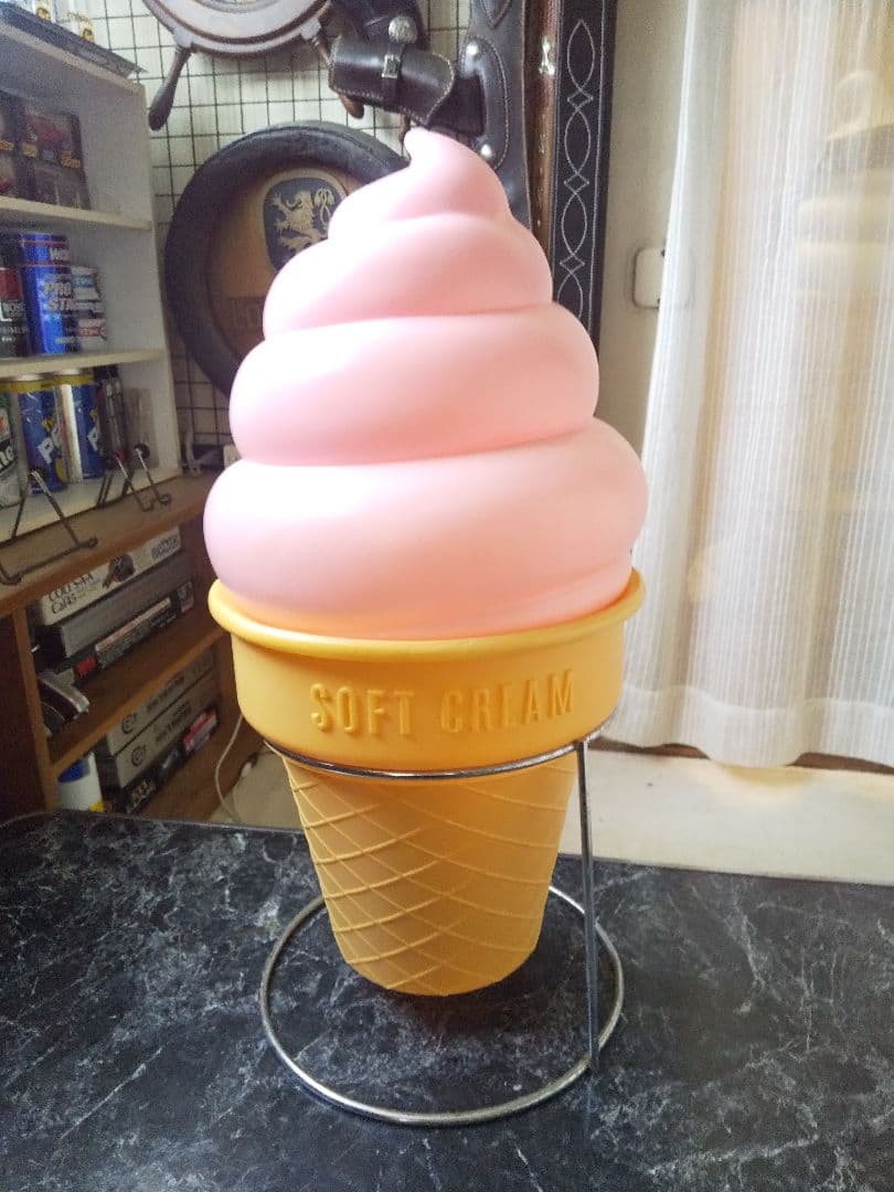 ストロベリーソフトクリーム ディスプレイ 昭和レトロ、アンティーク