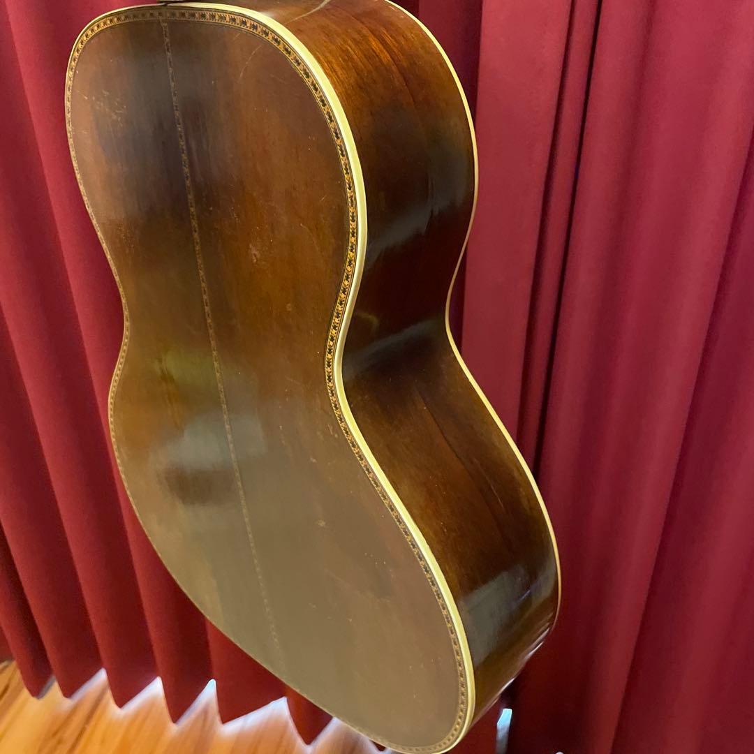 パーラーギター