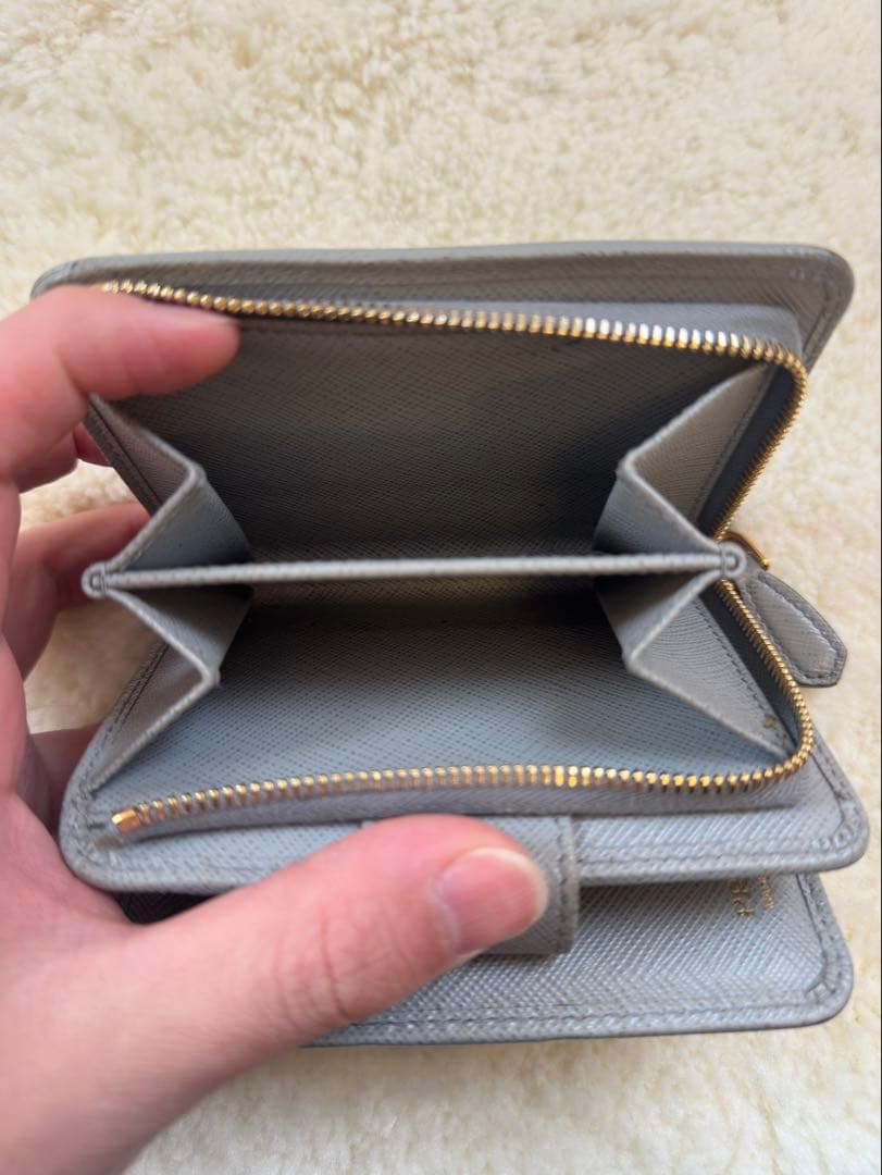 ⭐︎369T⭐︎ PRADA グレー 二つ折り財布 サフィアーノレザー