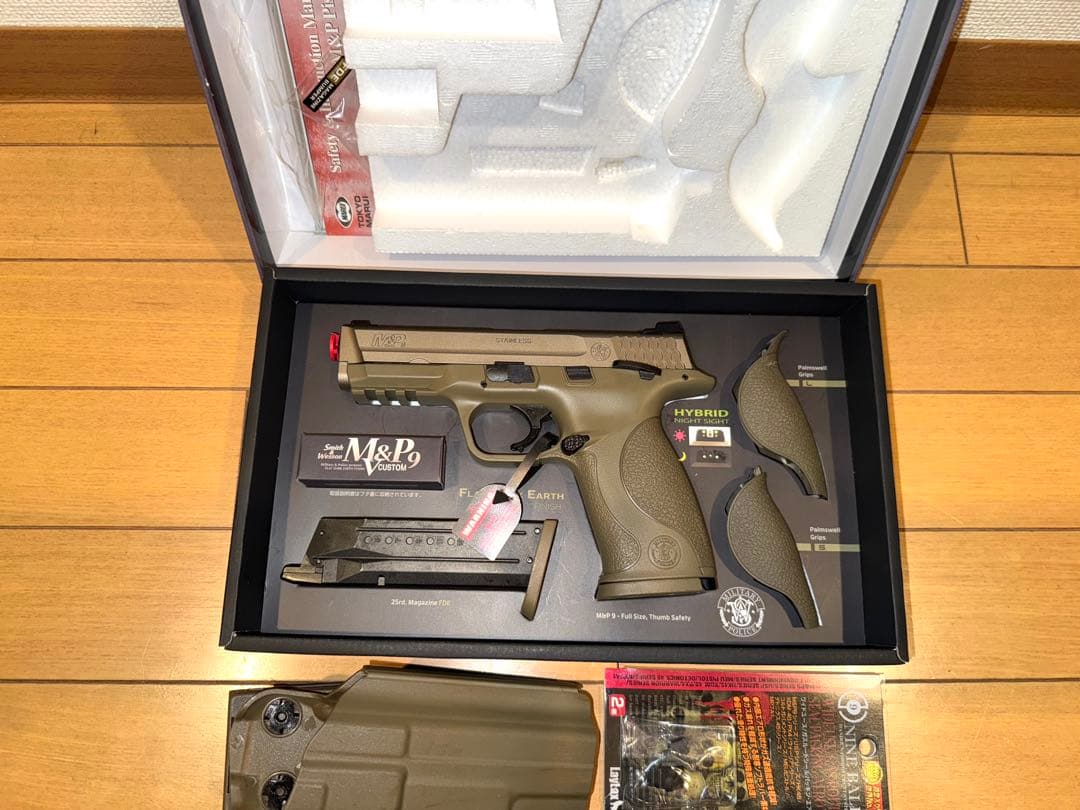 マルイM&P9 VCustom 予備マガジン、ホルスター、ガスシールパッキン付き