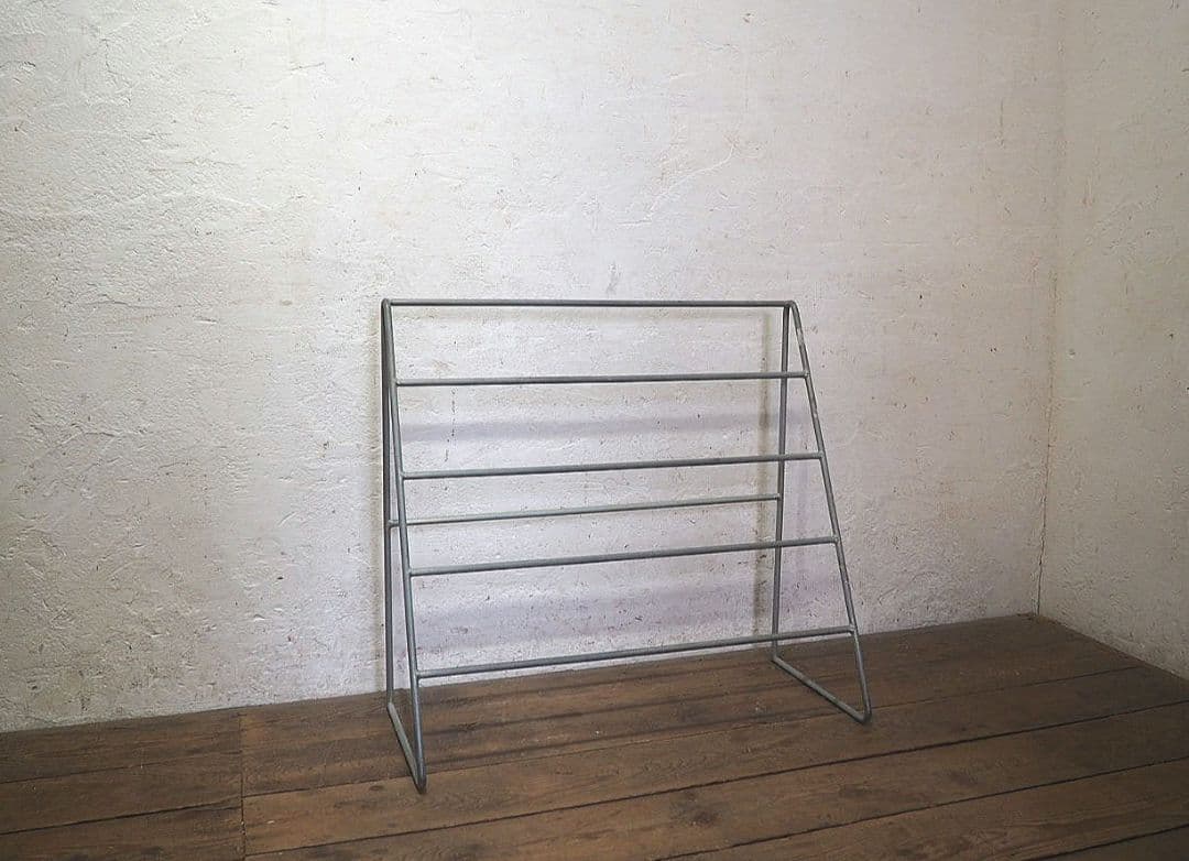 1339 ①古い鉄枠のアイアンラック　タオル掛け　レトロ　ビンテージ　工業系