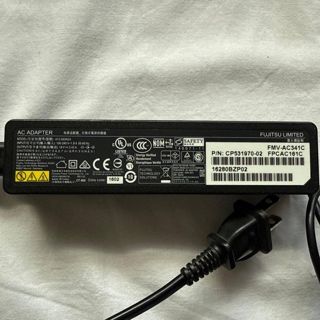 LIFEBOOK　FMVS90WW　ノートパソコン