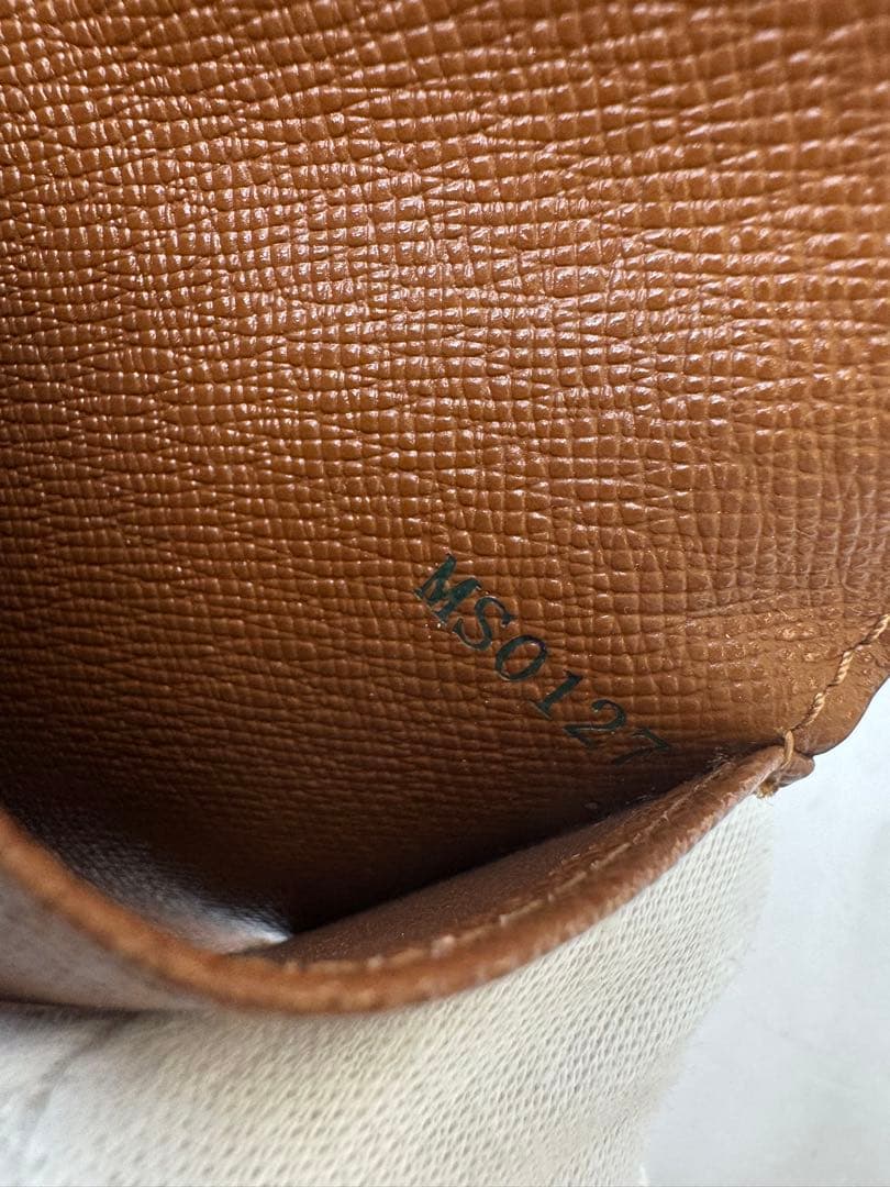 ルイヴィトン 6連キーケース モノグラム ミュルティクレ6 キーケース