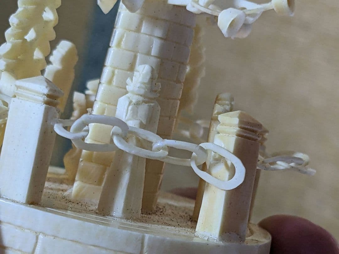 ♦中国伝統工芸美術？骨？鹿角 仏塔 極細密 6列自在 六重の塔 置物飾り 骨董品