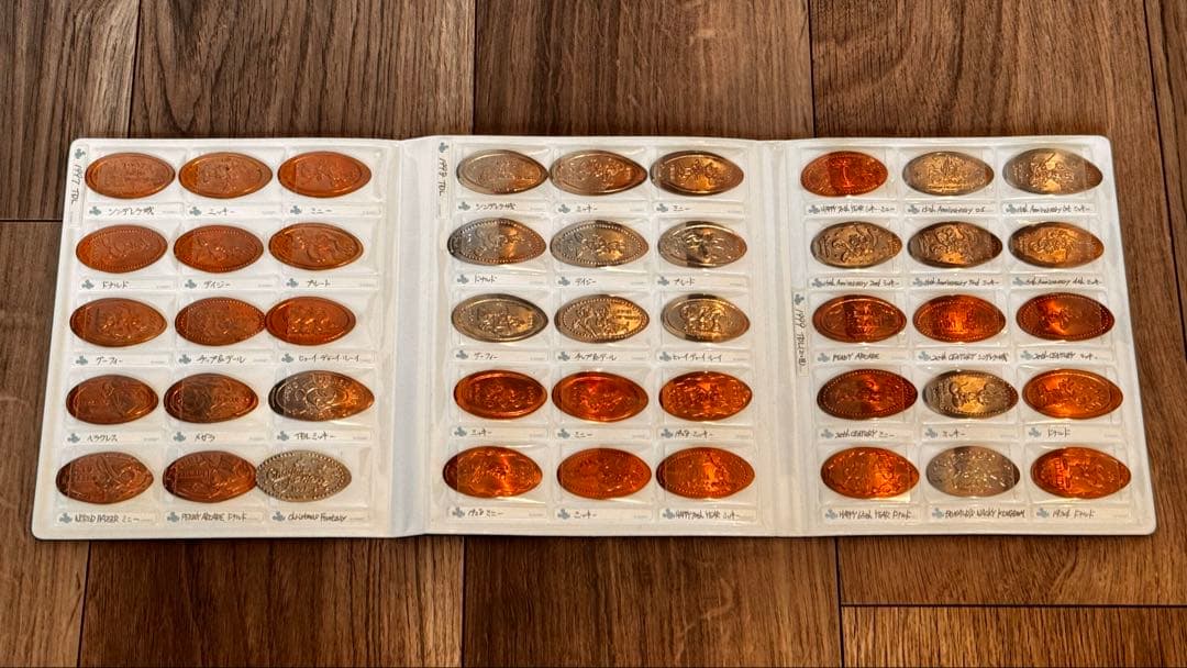 ディズニー　スーベニアメダル初期〜2017年