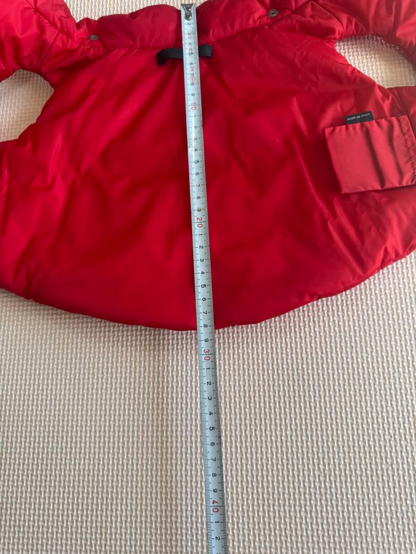 PRADA フード付きダウンジャケット(ペット用) Mサイズ