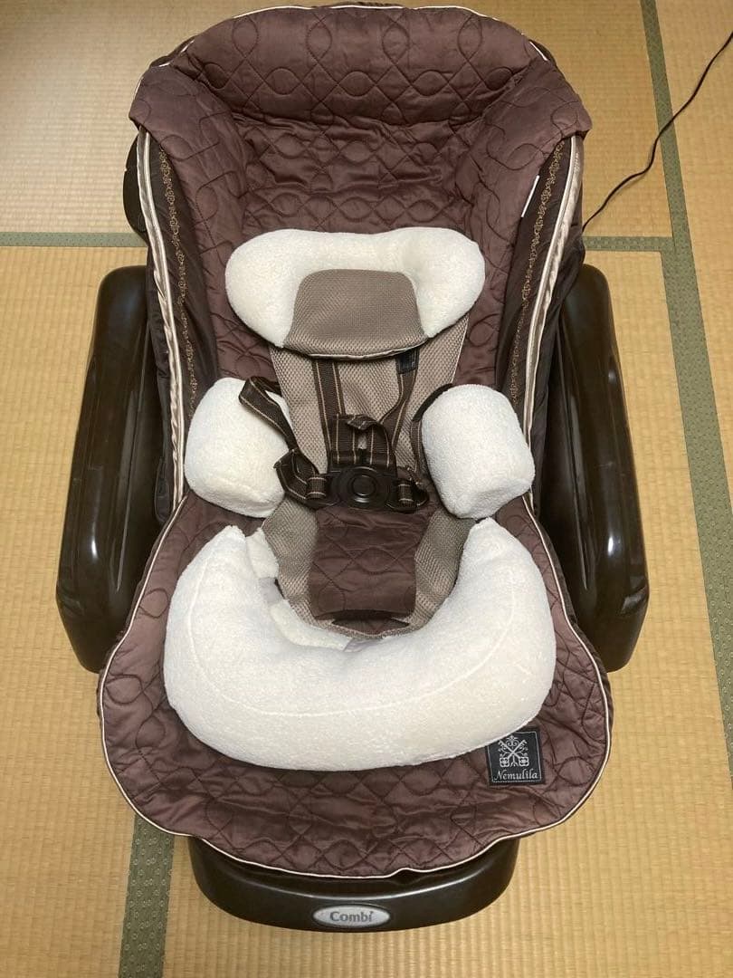 Combiネムリラ AUTO SWING CWLシリーズ ハイローチェア