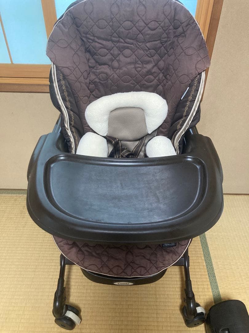 Combiネムリラ AUTO SWING CWLシリーズ ハイローチェア