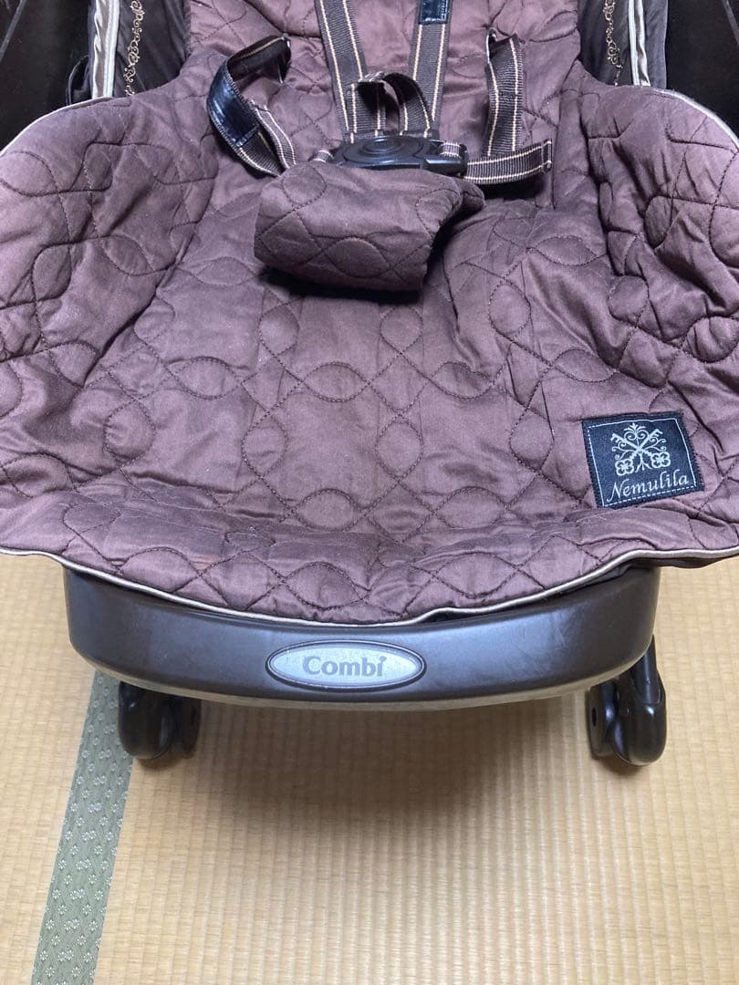 Combiネムリラ AUTO SWING CWLシリーズ ハイローチェア