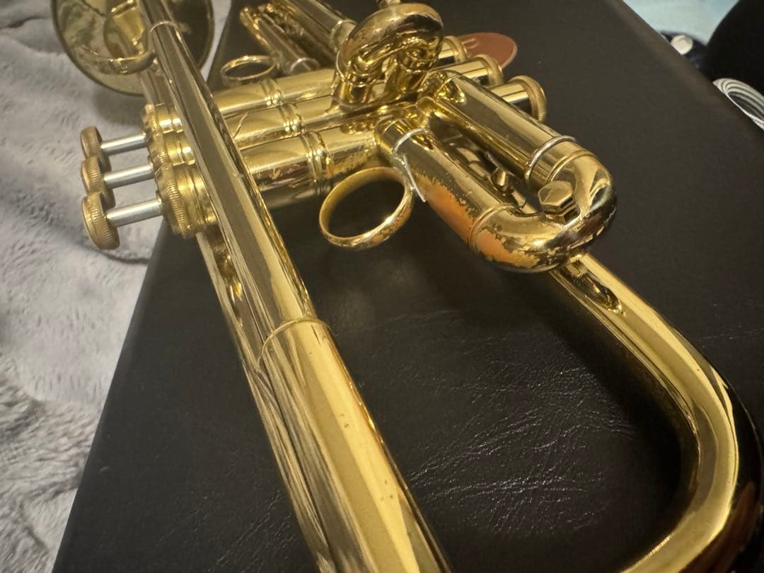 Bach トランペット　NEW YORK #7 GOLD