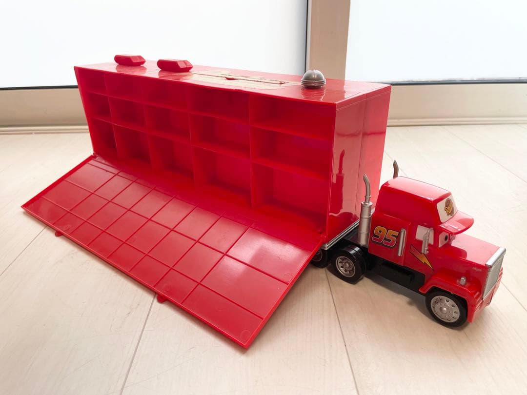 トミカ カーズ マック2台、マックィーン ポップコーンバケット2台、ハドソン1台