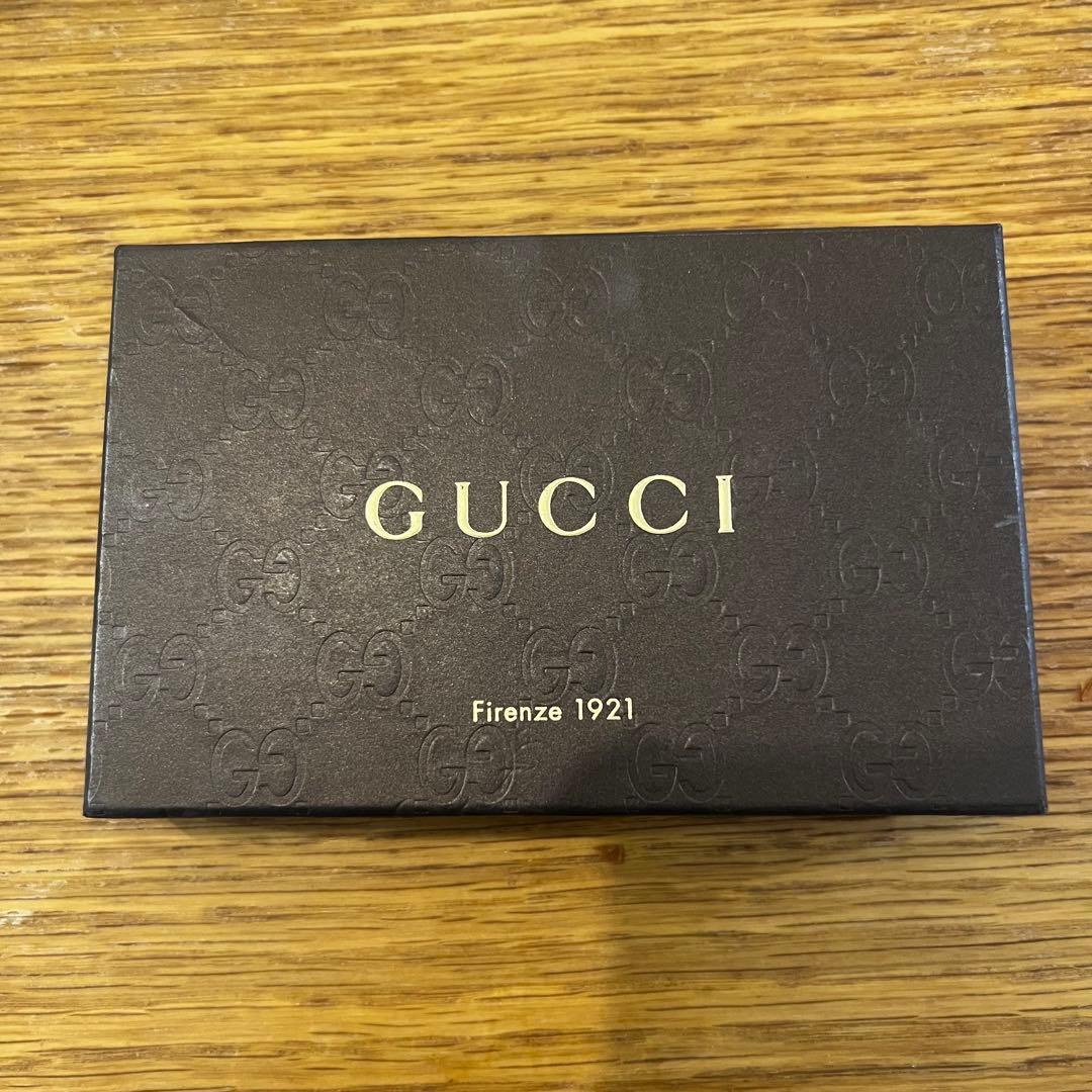 GUCCI シマ　キーフック付きケース