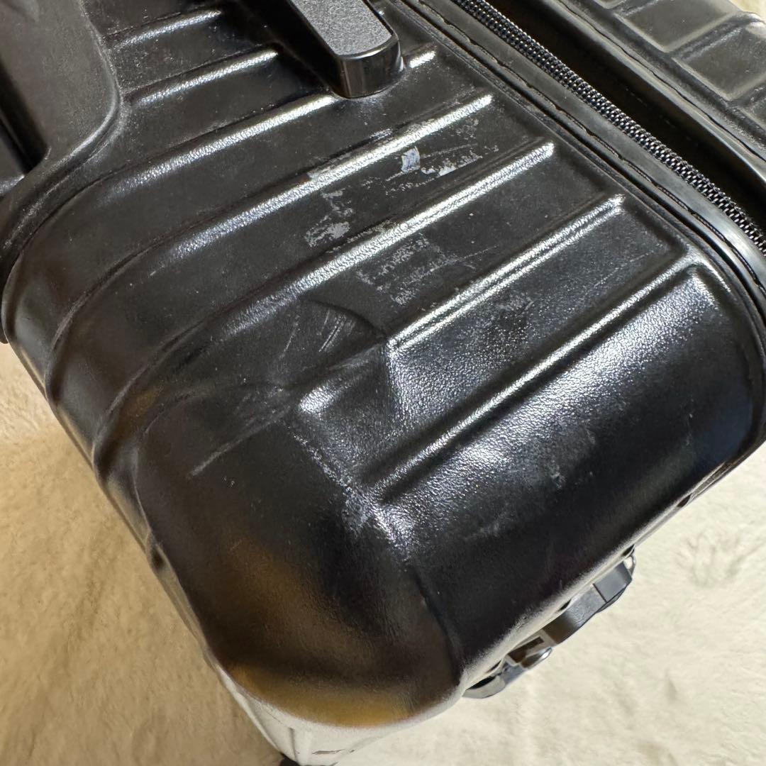 人気RIMOWA SALSA TROLLY 82 ブラック　TASロック2輪