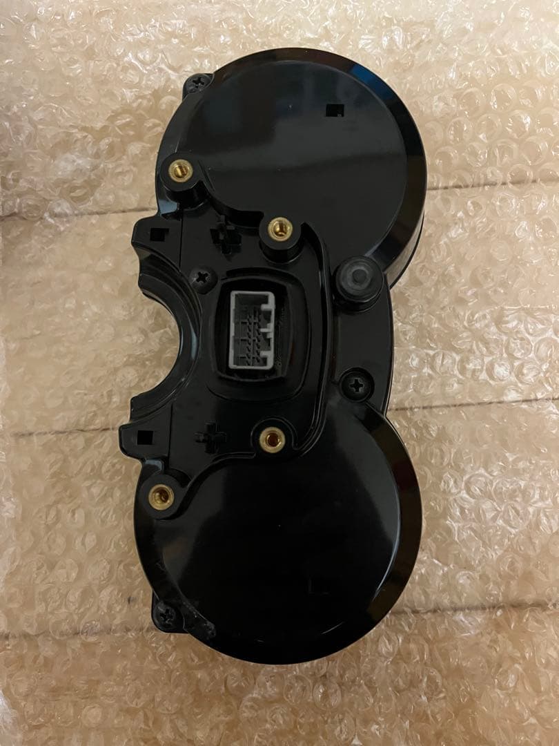 断*離様 w650 スピードメーター・タコメーター