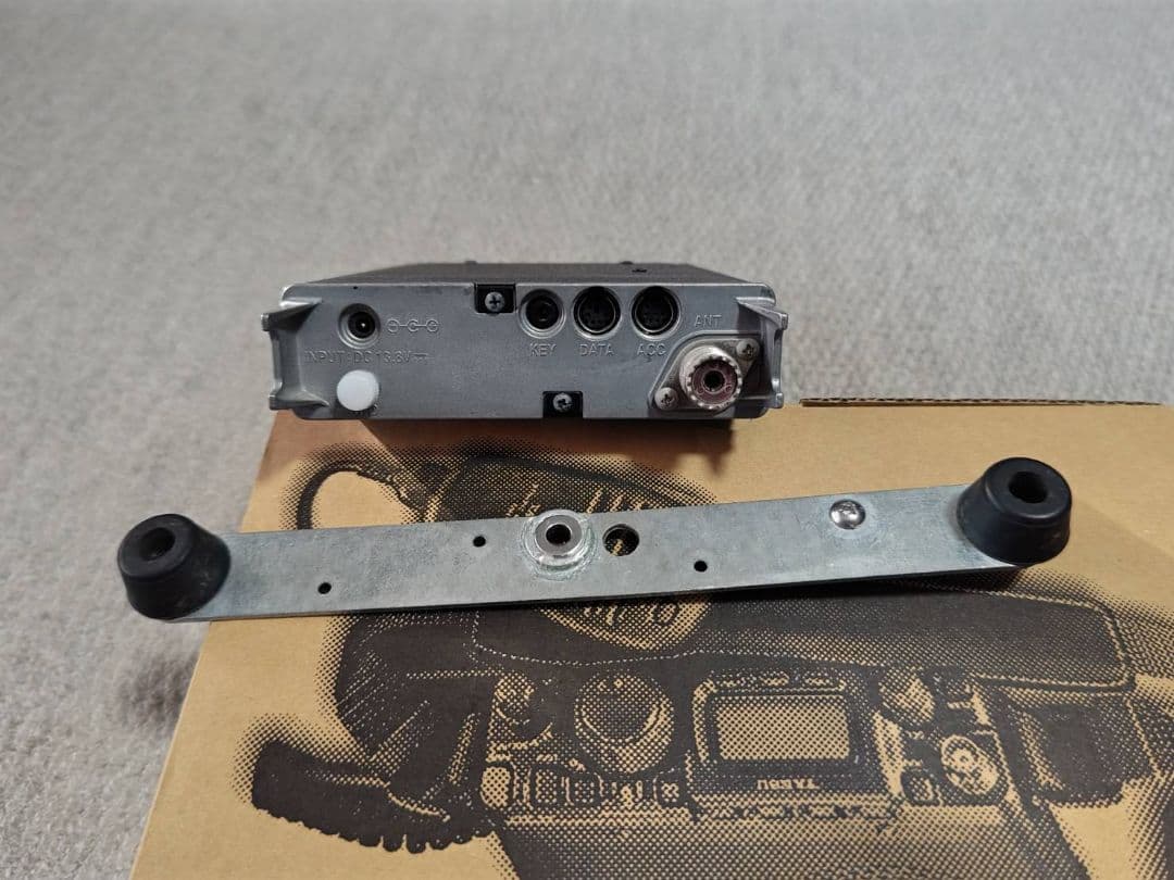 YAESU FT-817ND オールモードトランシーバー