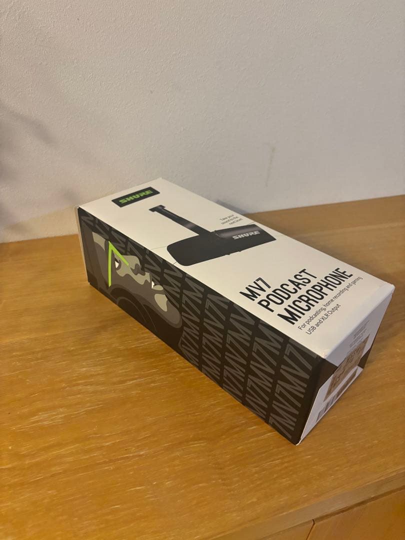 【新品同様】SHURE シュア 旧モデルMV7 マイクロホン MV7-K-J