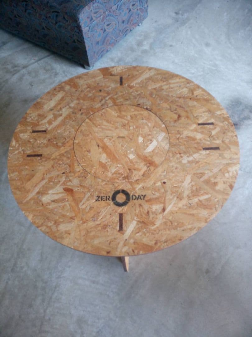 y*u様 ZERODAY OSBボード 円形テーブル