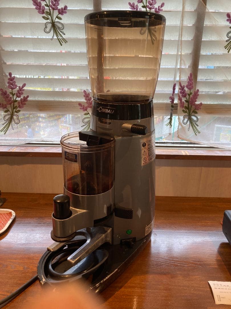 チンバリ　エスプレッソ用コーヒーミル　グラインダー　200V
