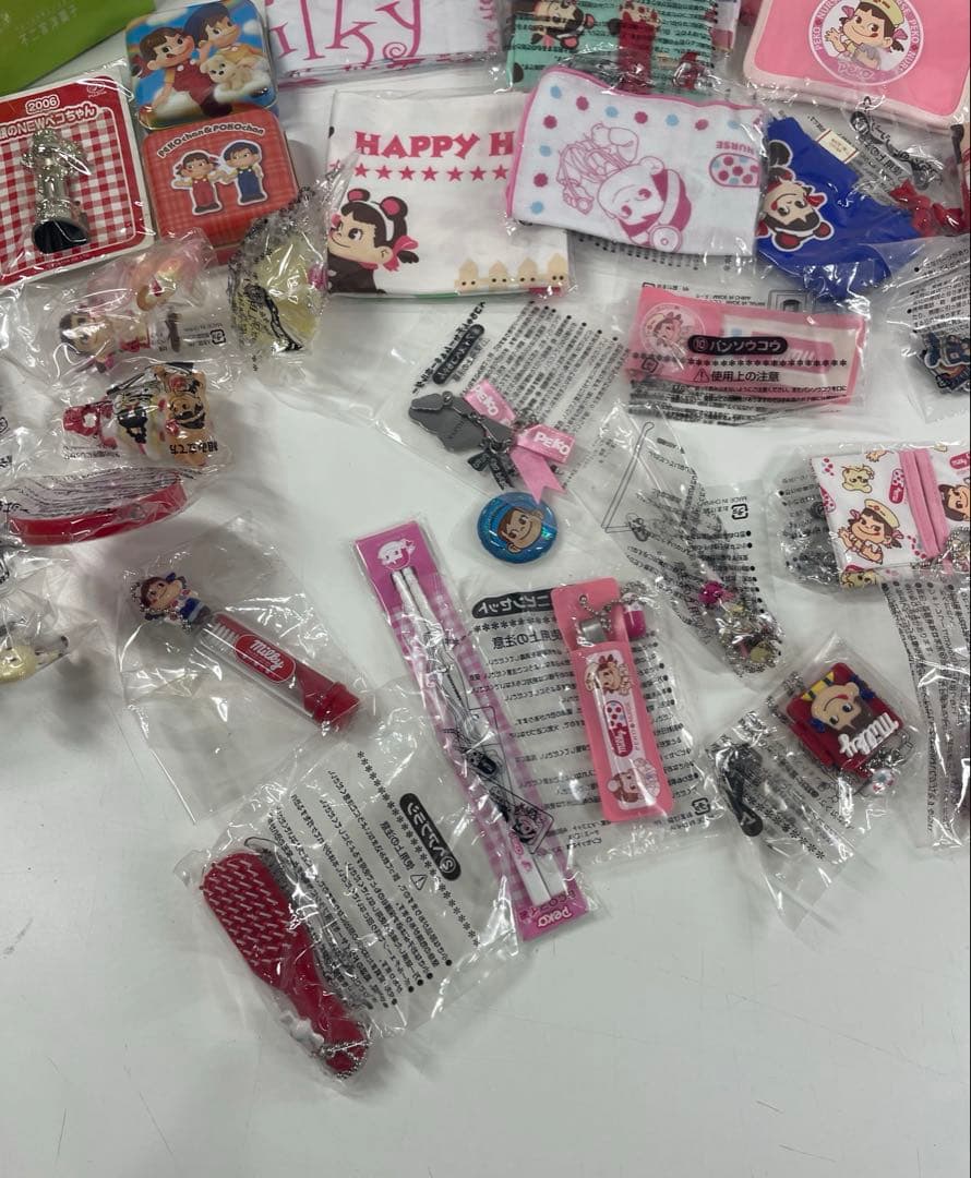 ア*ビ様 ペコちゃん グッズ キーホルダーセット 大量 引退セット