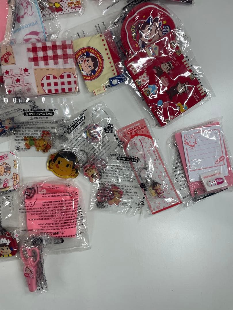 ア*ビ様 ペコちゃん グッズ キーホルダーセット 大量 引退セット