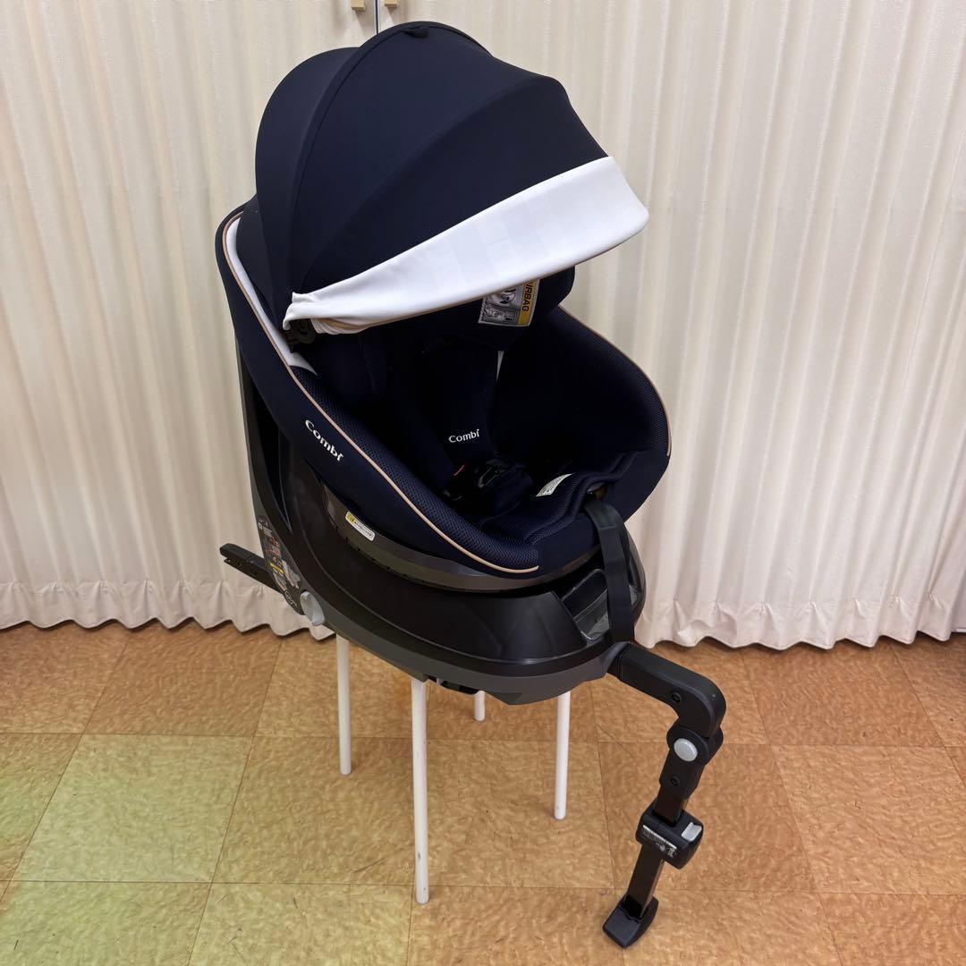 クリーニング済　☆美品☆　コンビ　クルムーヴ　ISOFIX　エッグショック　紺