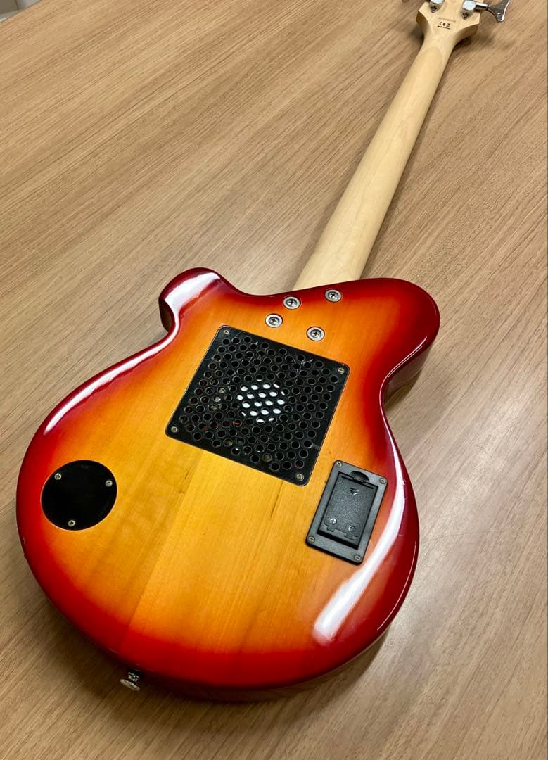 Pignose PGB-200 アンプ内蔵ベース