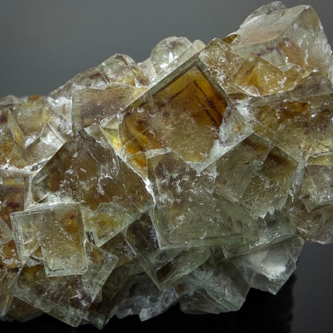 フローライト　蛍石　オコルス　ナミビア　鉱物標本　原石　天然石　ゾーニング