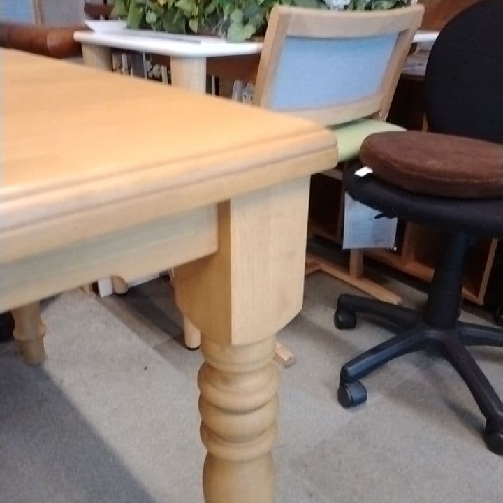 カントリーダイニングテーブル　栗脚 栗棒 ラバーウッド 無垢 展示品特価