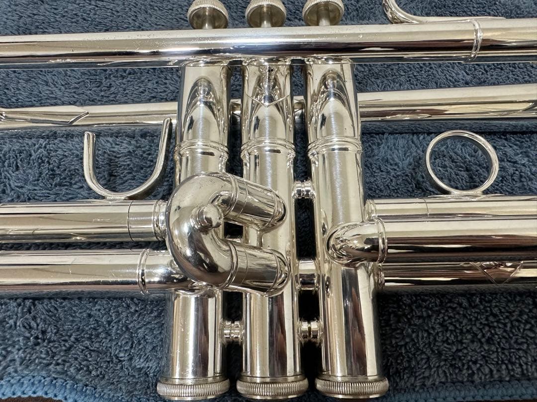 Bach トランペット　Stradivarius 180ML37SP