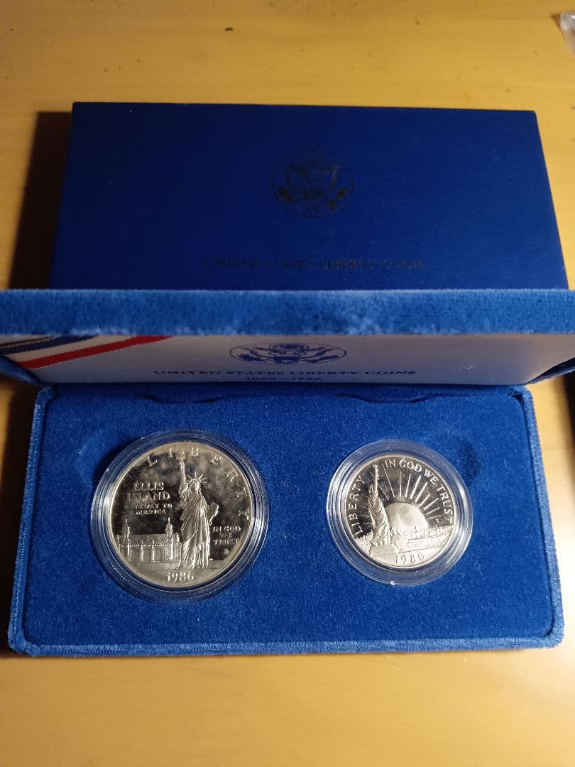 1986年 アメリカ 自由の女神 記念セット (銀0.900入り)