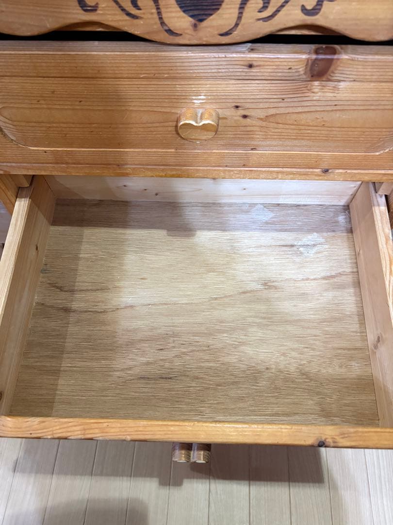 カントリー家具　チェスト　ハート