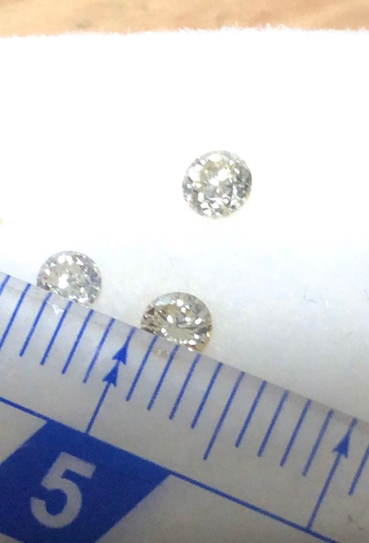 御依頼分、こちら3石セットのお値段です。