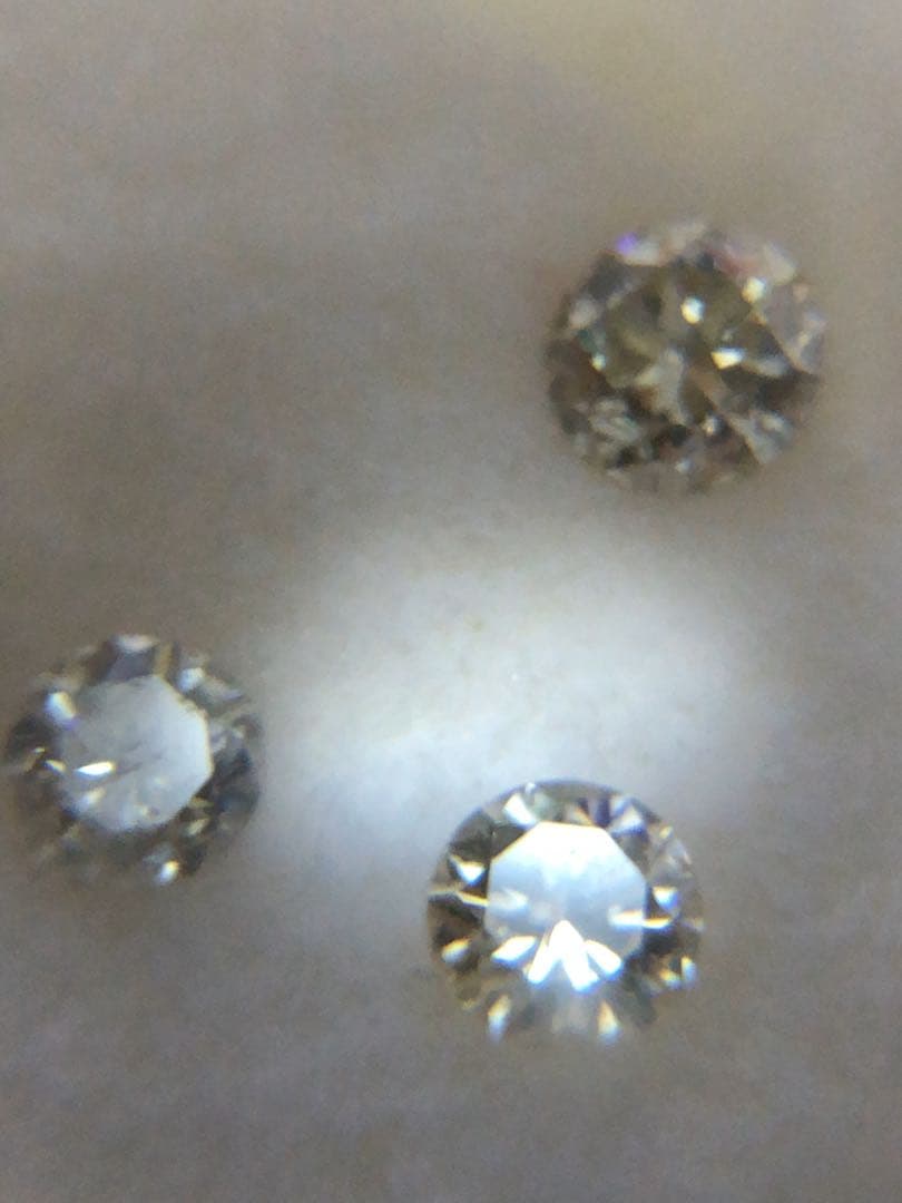 御依頼分、こちら3石セットのお値段です。