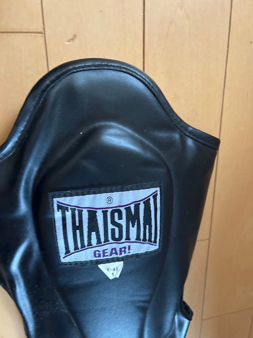 イサミ　キックボクシングセット　レガース　グローブ　プロテクター　ミット