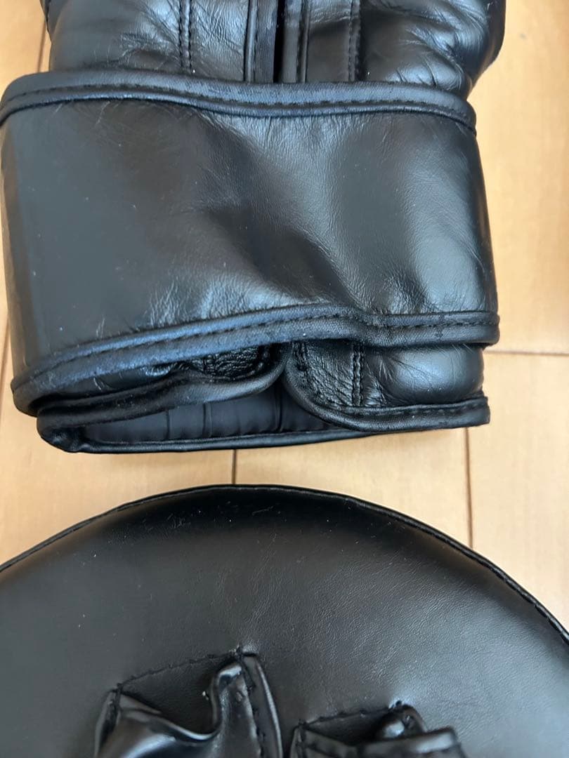 イサミ　キックボクシングセット　レガース　グローブ　プロテクター　ミット