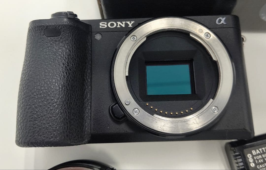 SONY α6500 本体 + ズームレンズ + バッテリー4個