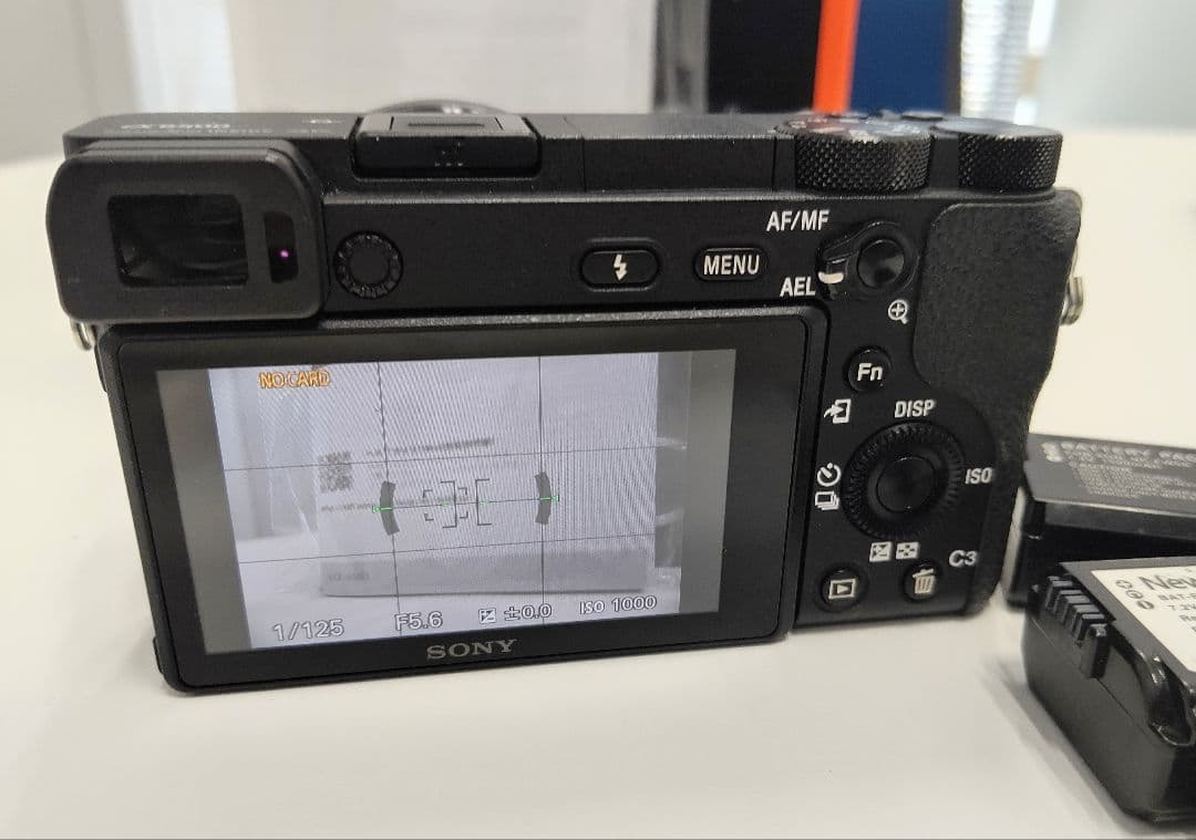 SONY α6500 本体 + ズームレンズ + バッテリー4個