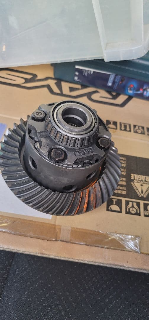 GR86 純正トルセンLSD ハイエース　流用