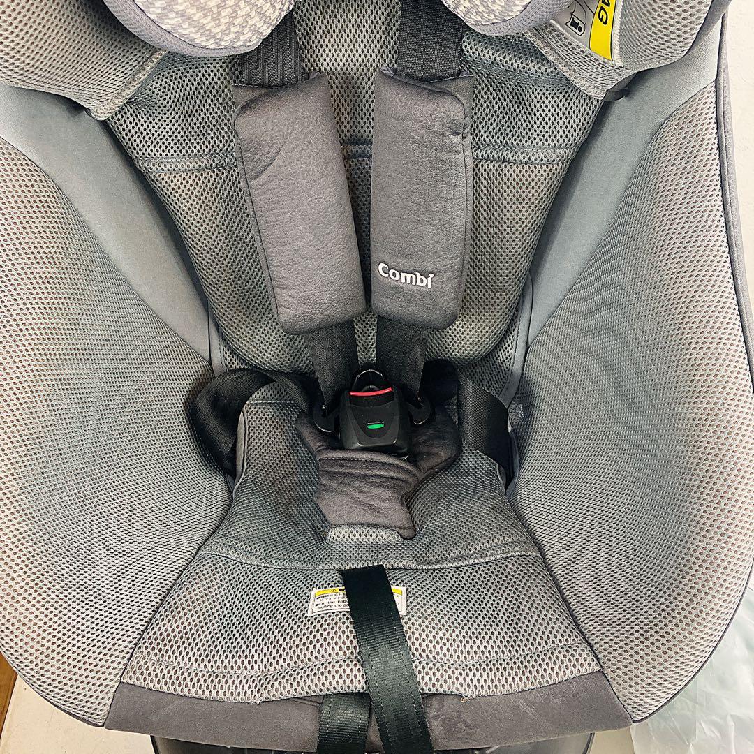 コンビ　クルムーヴ　JN-570　チャイルドシート ネイビー　ISOFIX