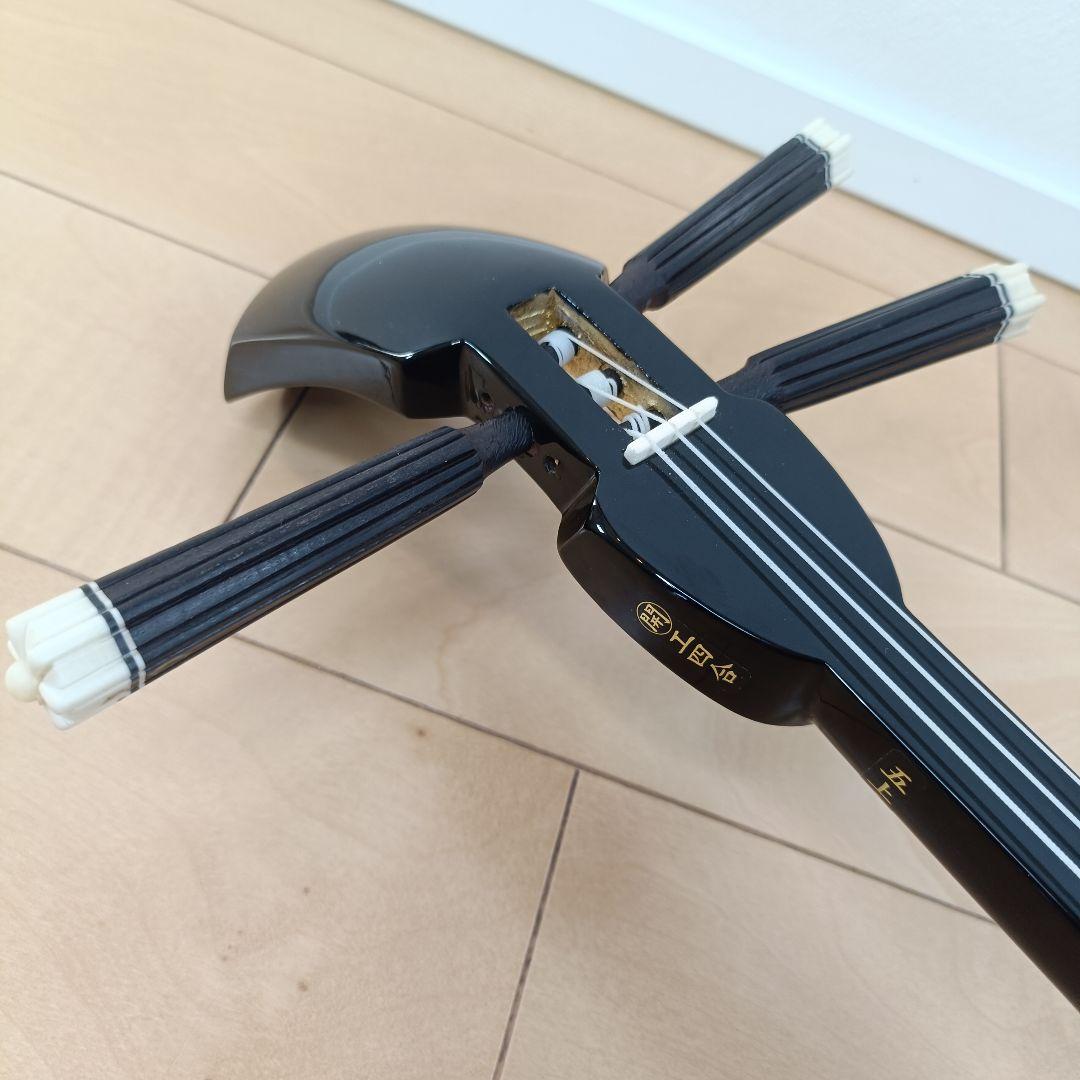 美品 沖縄三線 人工革 ソフトケース、爪、小物入れなど付属