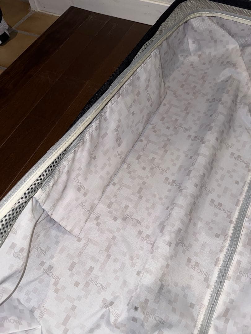 (破損あり)RIMOWA リモワSALSA マットカルモナレッド　キャリーケース