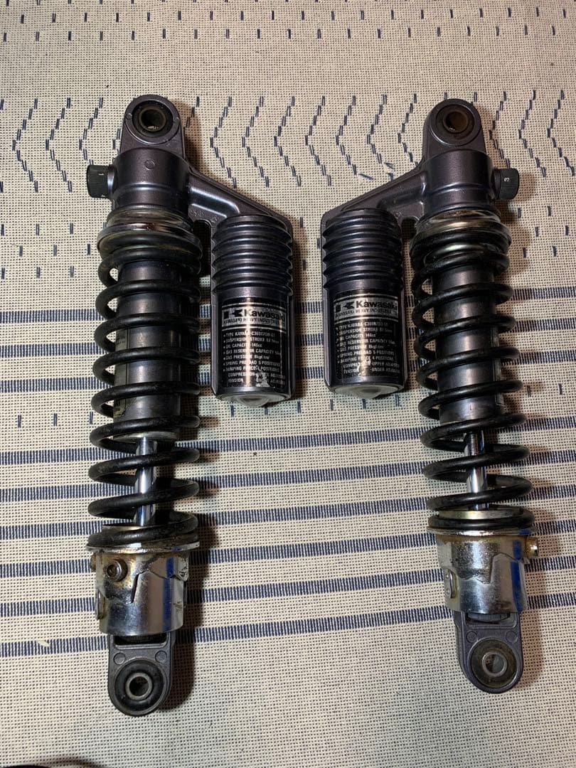 ゼファー400 純正サスペンション