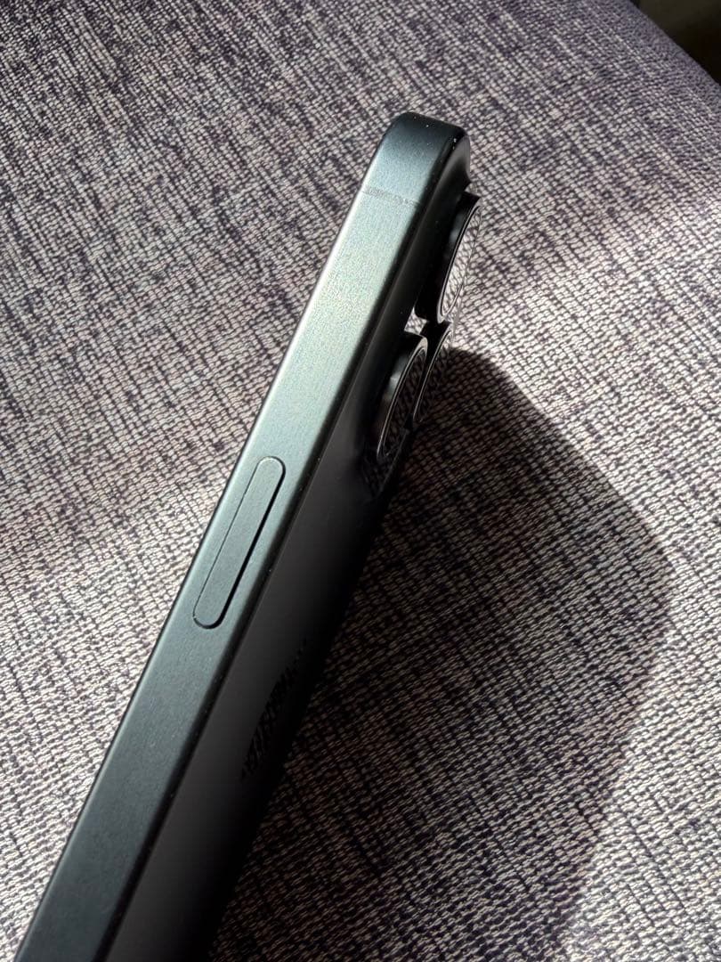 Apple iPhone 15 Pro スペースブラック 本体 256GB