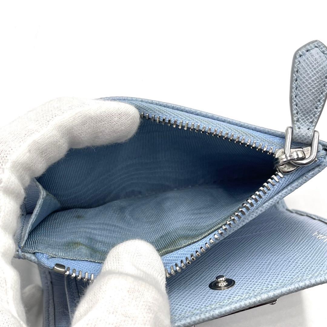 極美品/現行モデル● プラダ 折り財布 二つ折り 三角ロゴ サフィアーノ ブルー