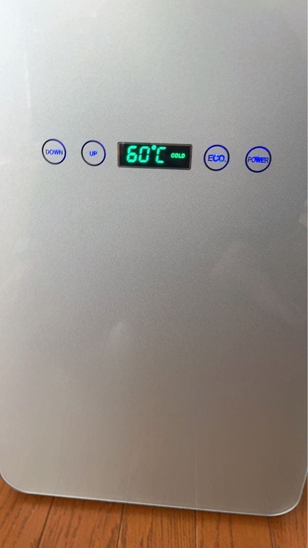 VERSOS ベルソス VS-440 24L ダブルペルチェ冷温庫　ミニ冷蔵庫