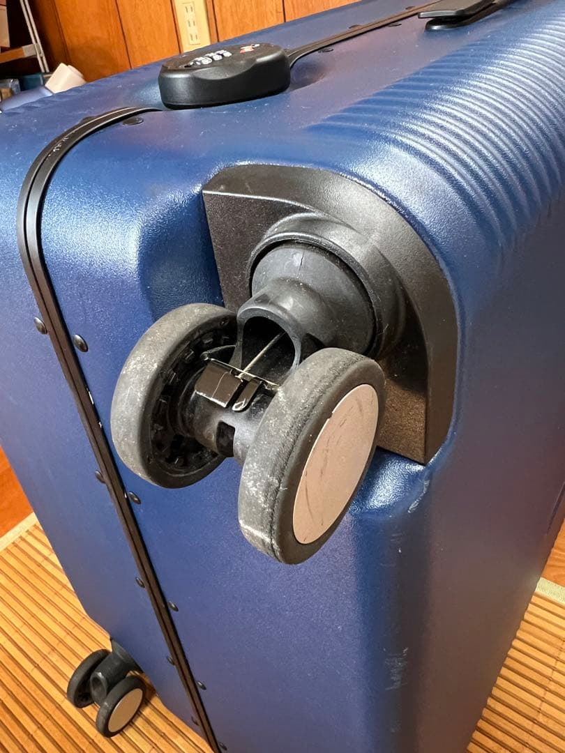 【美品】ace ポリカーボネート キャリーケース 91L 74×52×30cm