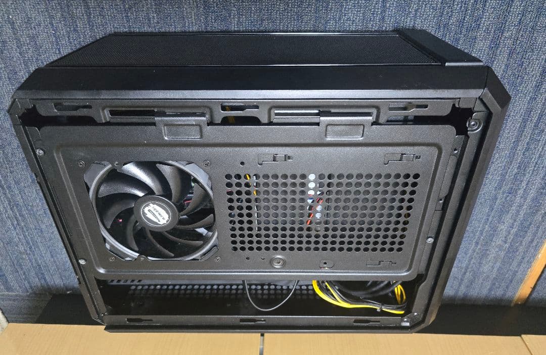 G-GEAR MINI i7-7700 ８GB GTX 1070